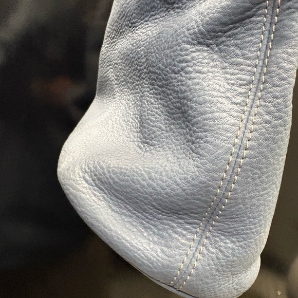 Michael kors light blue handbag - Picture 3 of 12